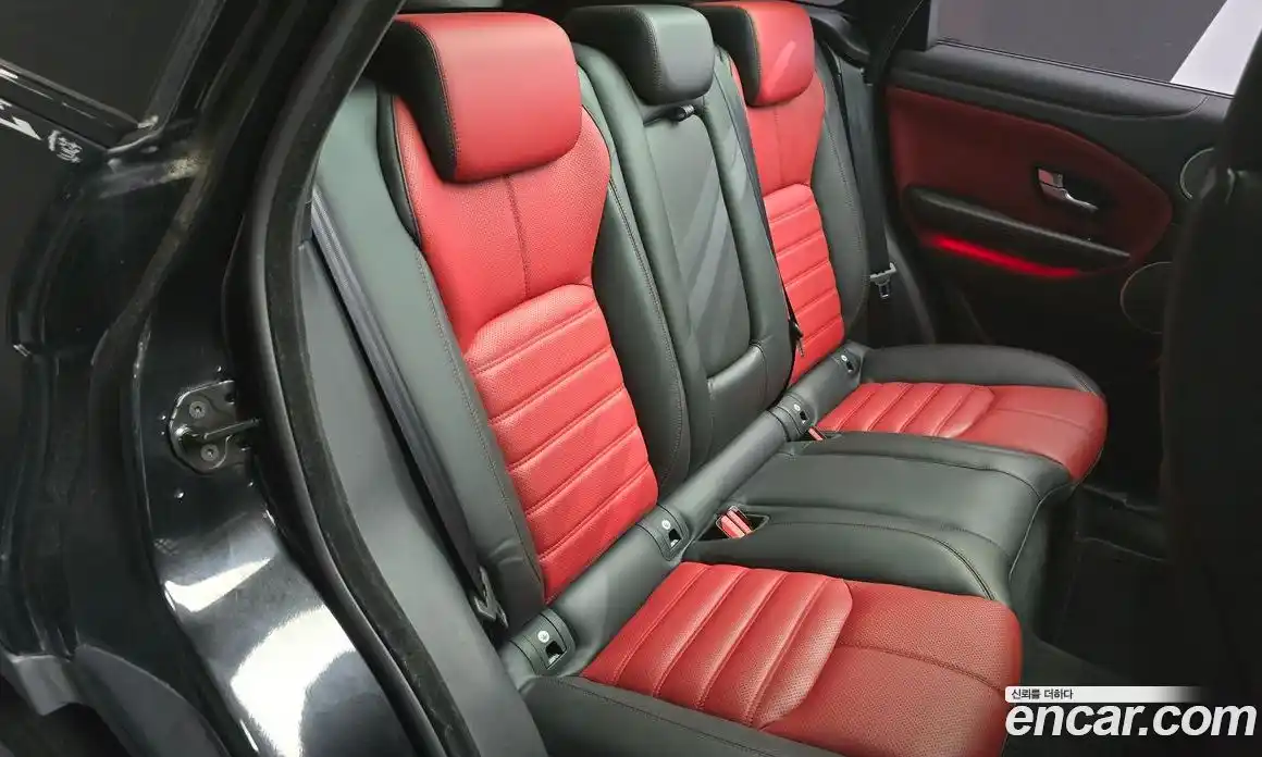 Land Rover Range-Rover Evoque 2016 2.0 Автомат в Москве № 166289, фото 8