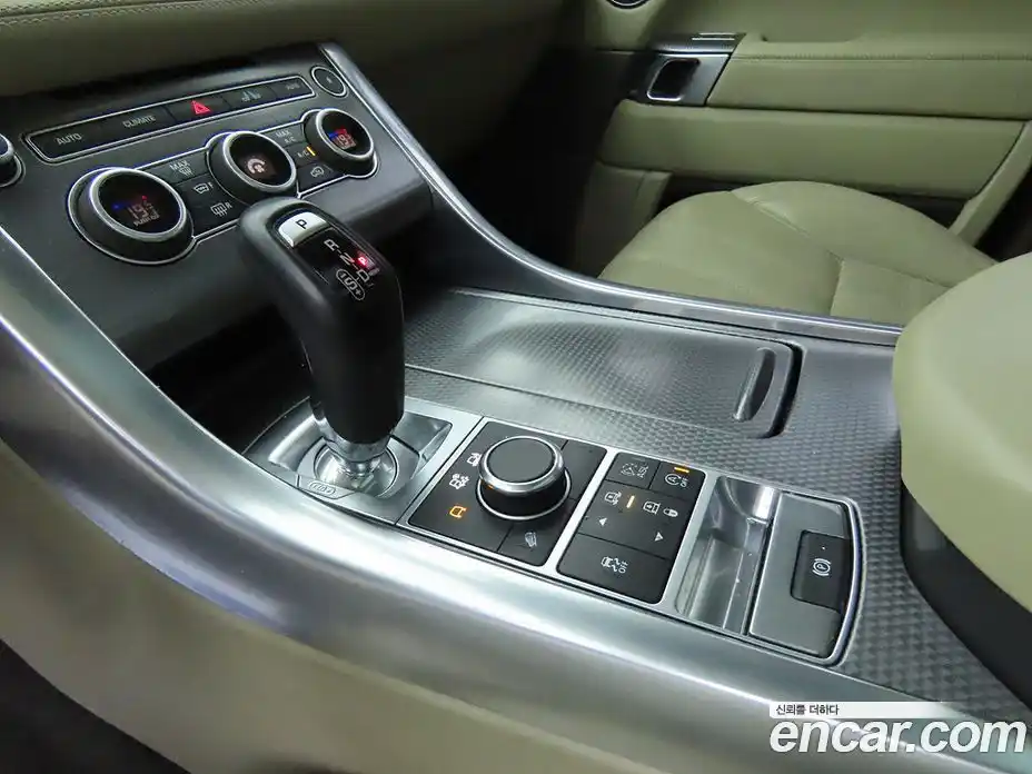 Land Rover Range-Rover Sport 2016 3.0 Автомат в Москве № 166339, фото 11