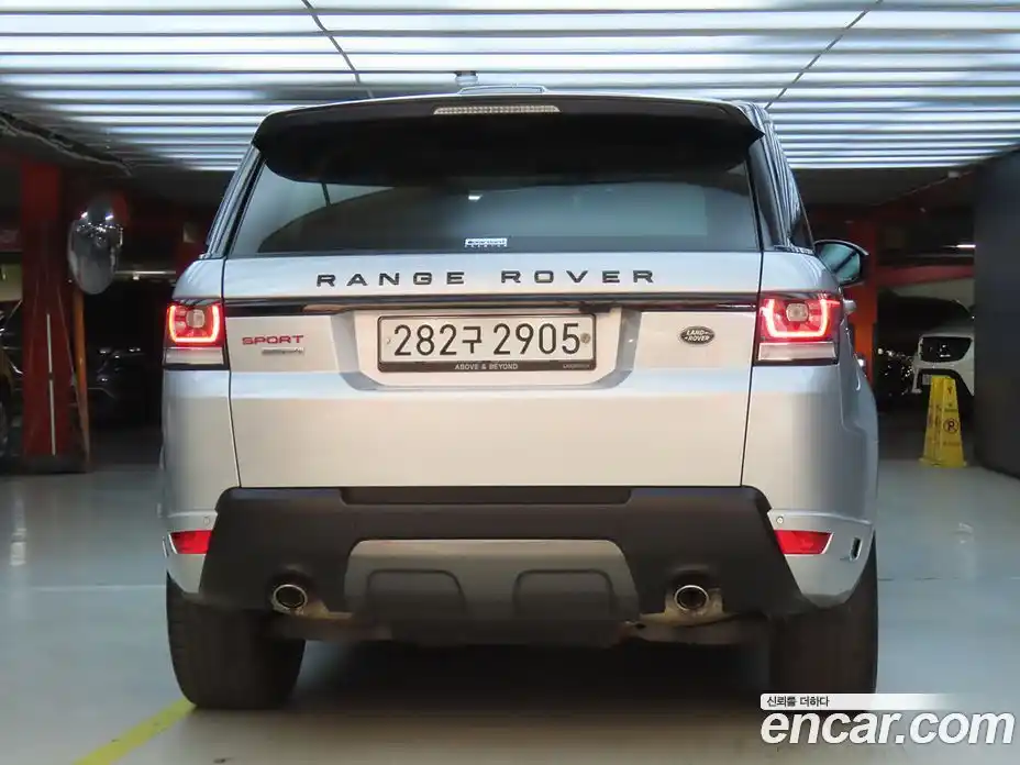 Land Rover Range-Rover Sport 2016 3.0 Автомат в Москве № 166339, фото 3