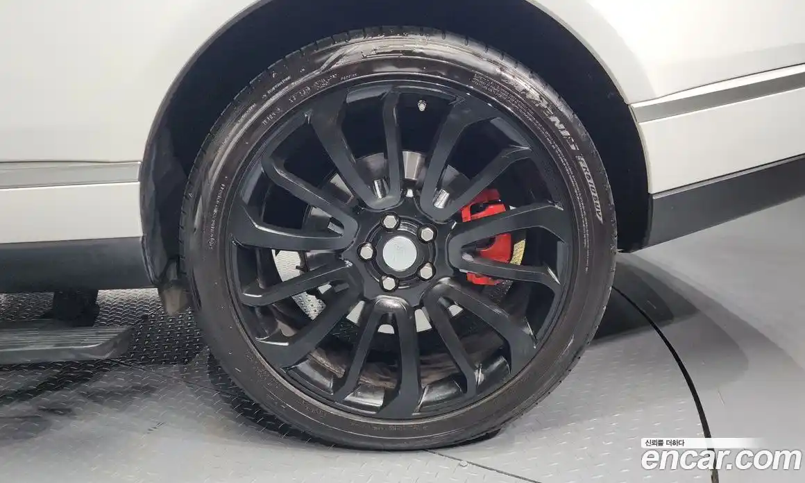 Land Rover Range-Rover 2016 4.4 Автомат в Москве № 166467, фото 14