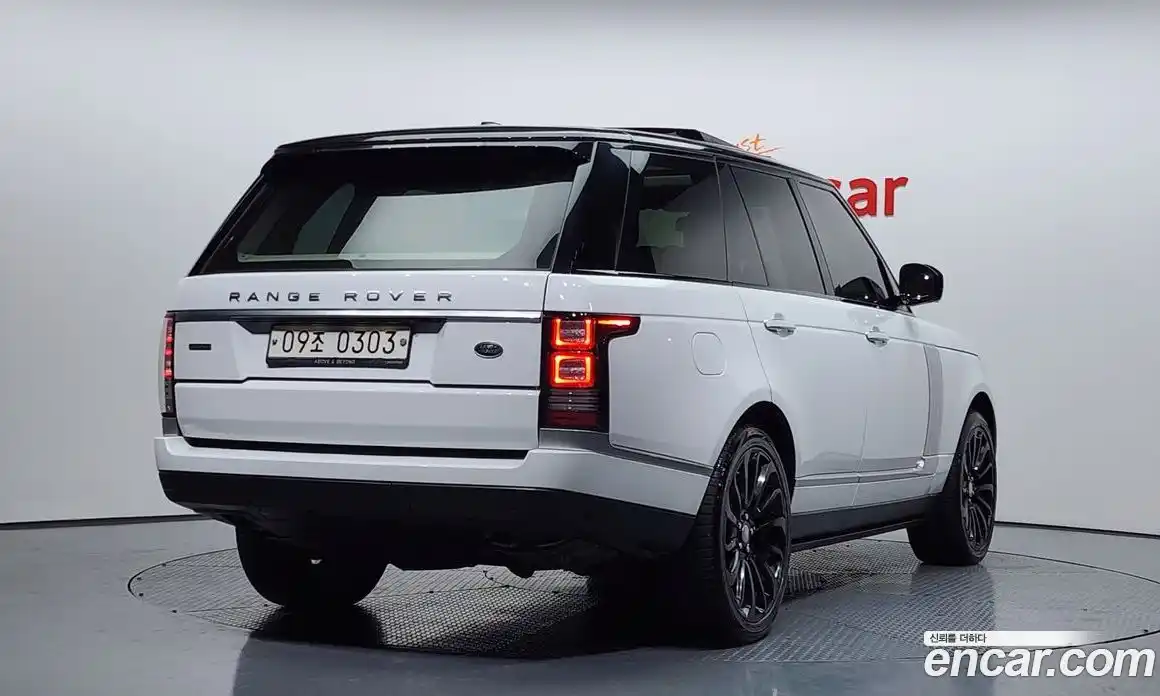 Land Rover Range-Rover 2016 4.4 Автомат в Москве № 166467, фото 18