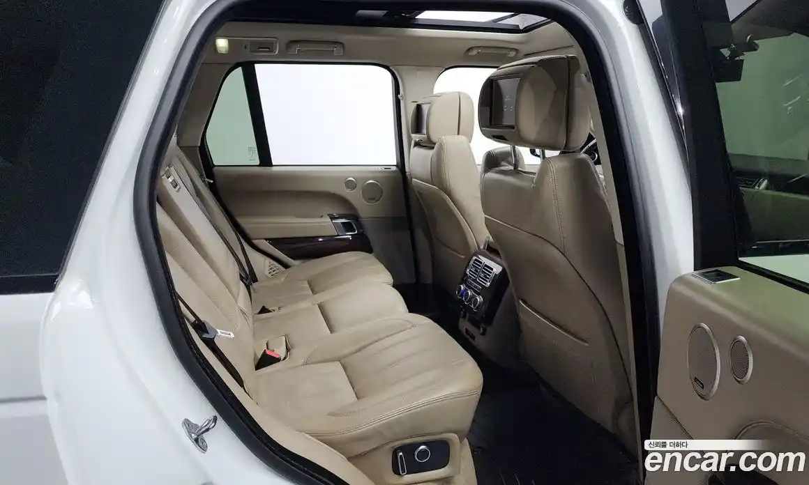 Land Rover Range-Rover 2016 4.4 Автомат в Москве № 166467, фото 7