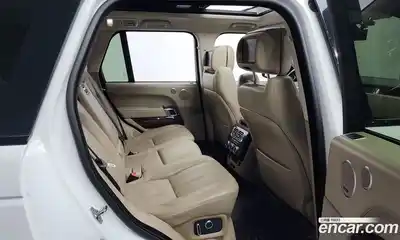 Land Rover Range-Rover 2016 4.4 Автомат в Москве № 166467, миниатюра 7