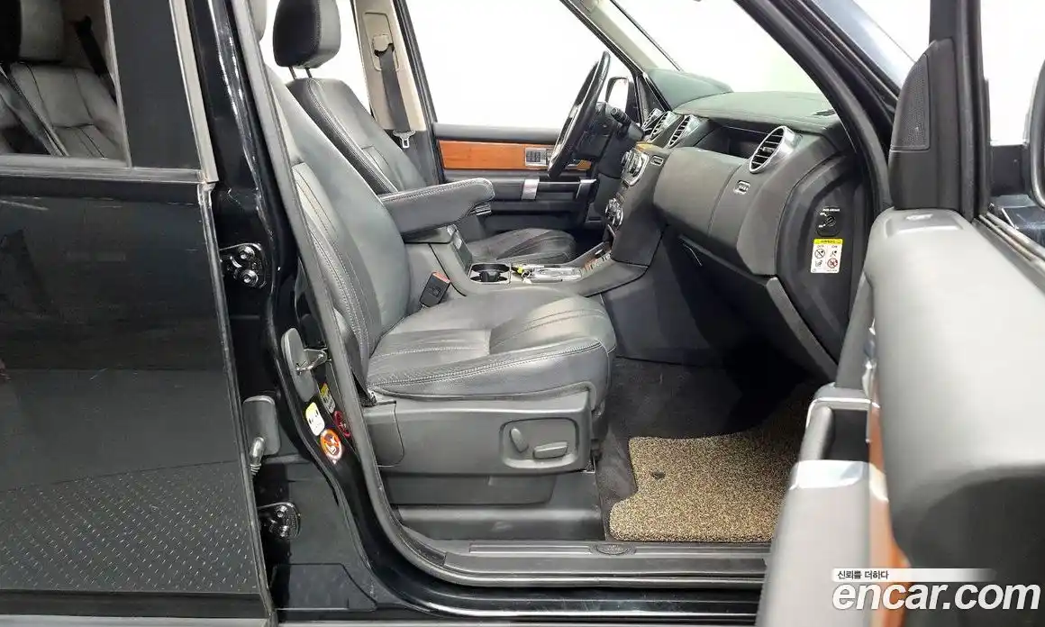 Land Rover Discovery 2013 3.0 Автомат в Москве № 166646, фото 13