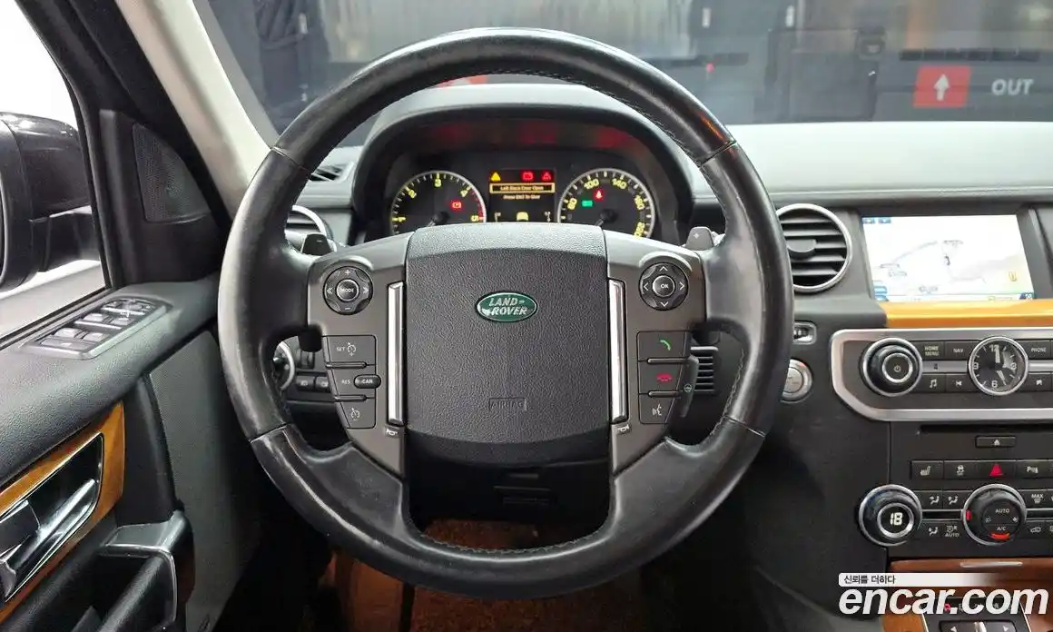 Land Rover Discovery 2013 3.0 Автомат в Москве № 166646, фото 14