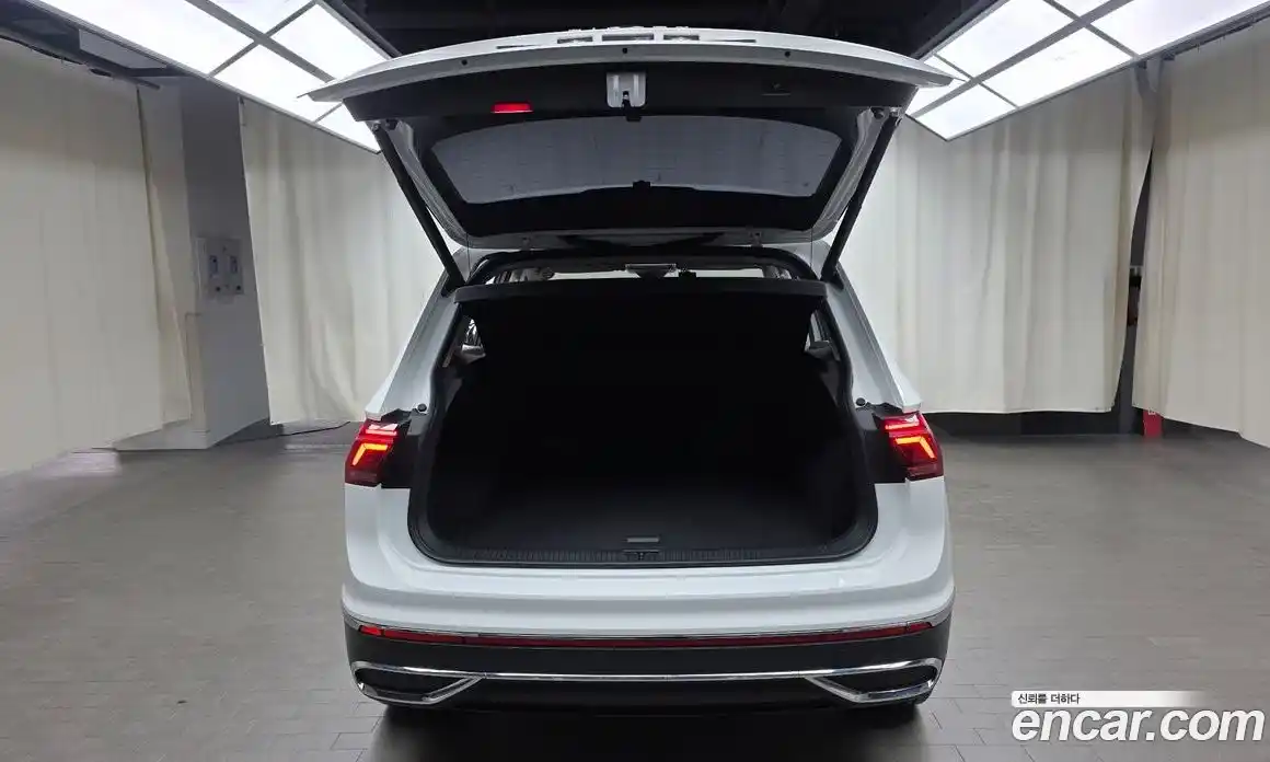 Volkswagen Tiguan 2022 2.0 Автомат в Москве № 168609, фото 20