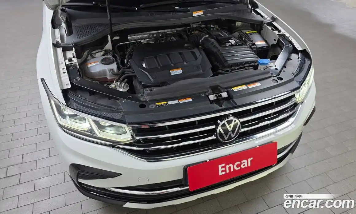 Volkswagen Tiguan 2022 2.0 Автомат в Москве № 168609, фото 6