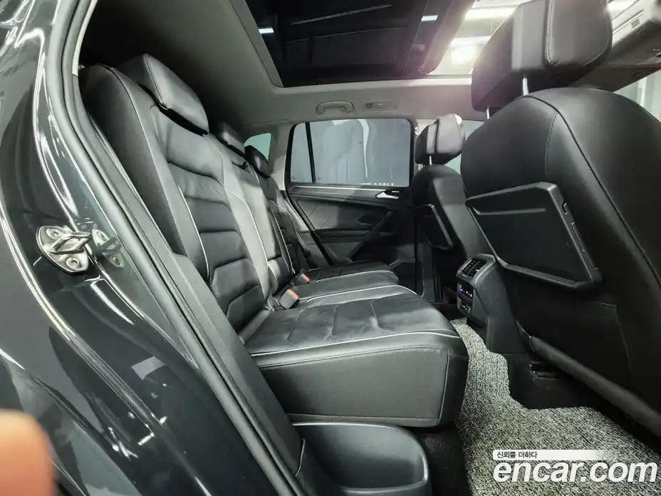 Volkswagen Tiguan 2020 2.0 Автомат в Москве № 169191, фото 13