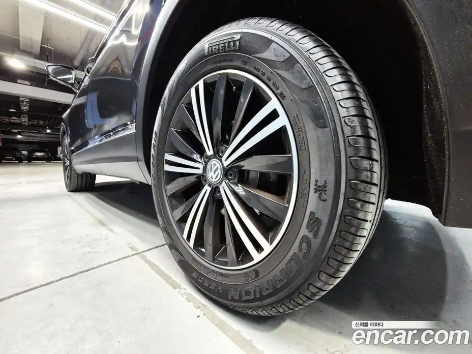 Volkswagen Tiguan 2020 2.0 Автомат в Москве № 169191, фото 20