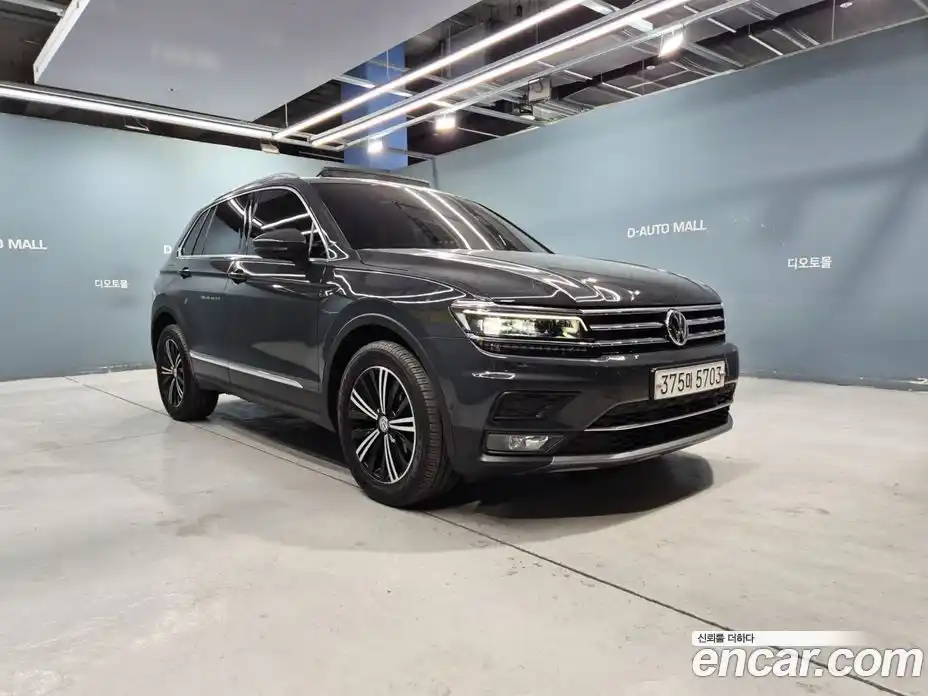 Volkswagen Tiguan 2020 2.0 Автомат в Москве № 169191, фото 3