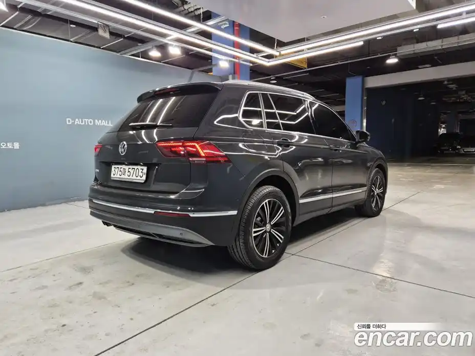 Volkswagen Tiguan 2020 2.0 Автомат в Москве № 169191, фото 5