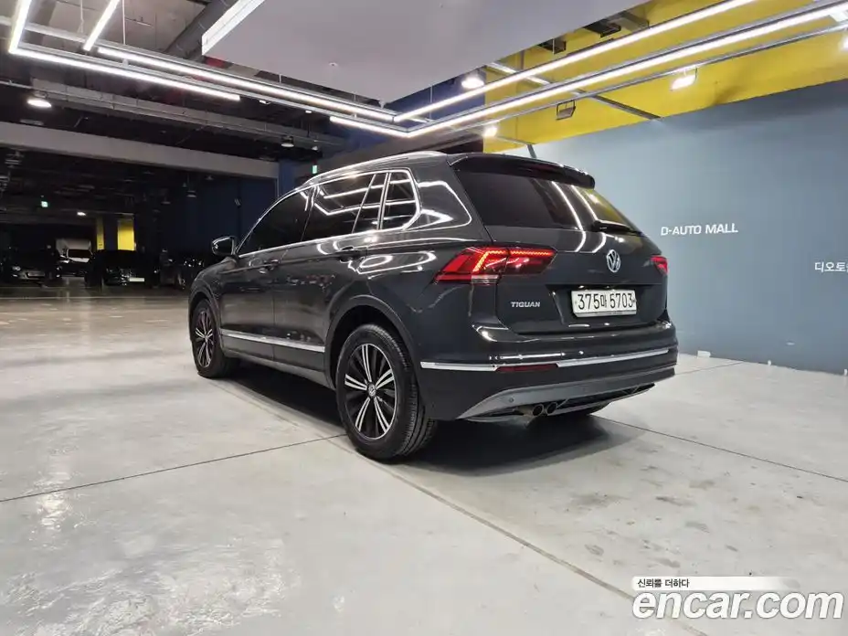Volkswagen Tiguan 2020 2.0 Автомат в Москве № 169191, фото 7