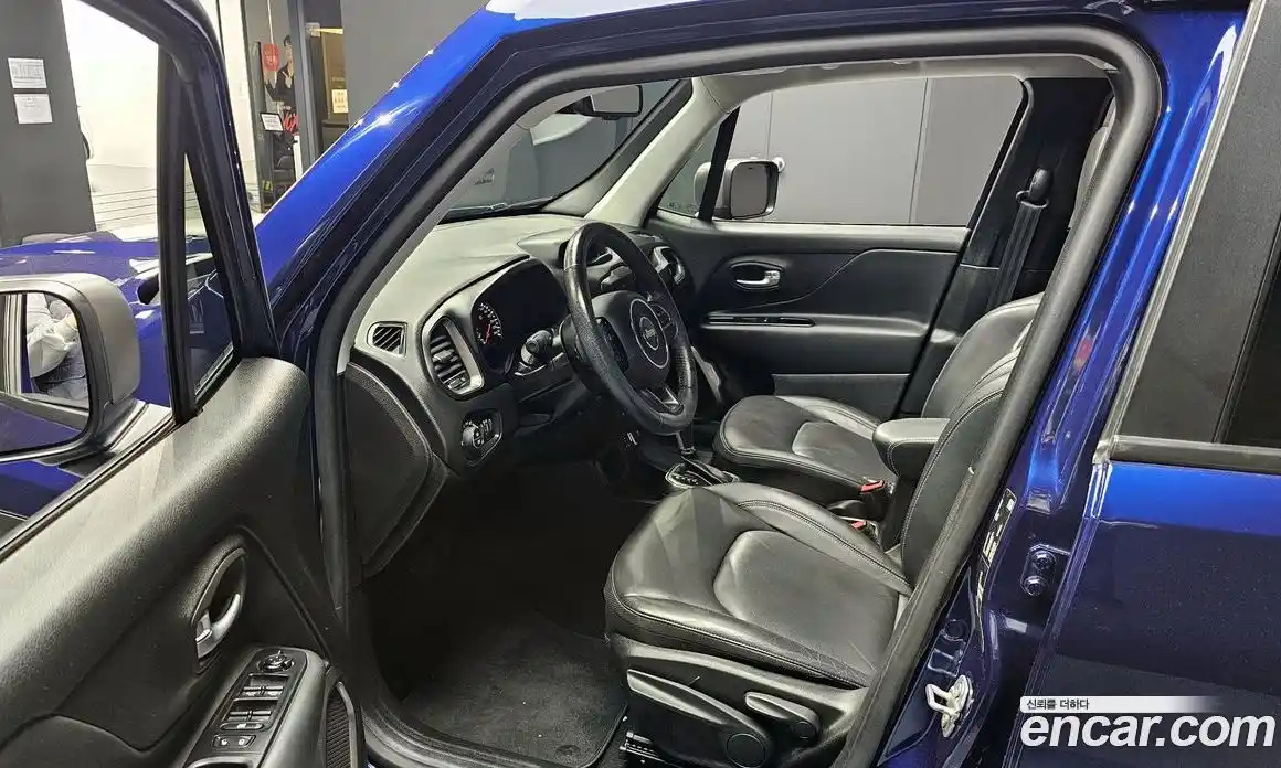 Jeep Renegade 2019 2.4 Автомат в Москве № 169788, фото 8