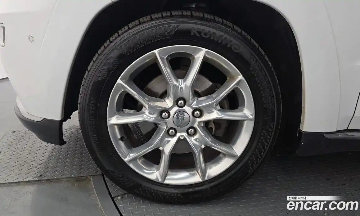 Jeep Cherokee 2016 3.0 Автомат в Москве № 169870, фото 5