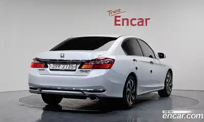 Honda Accord 2017 2.4 Автомат в Москве № 170564, миниатюра 2