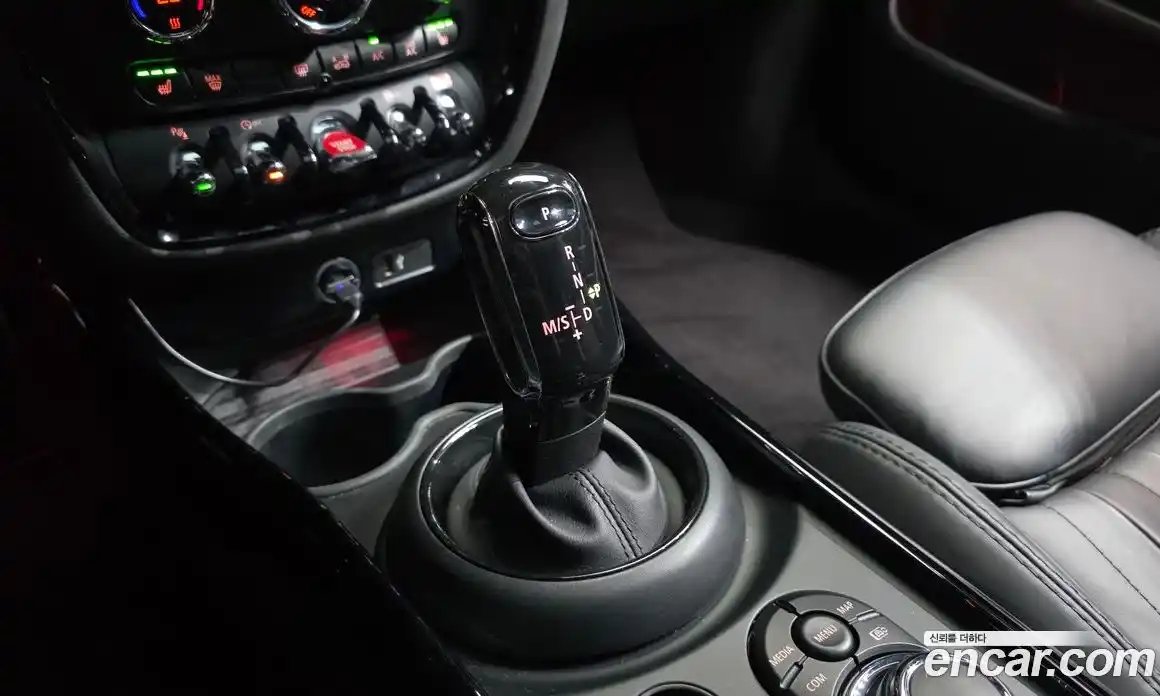 Mini Clubman 2023 2.0 Автомат в Москве № 171756, фото 20