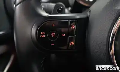 Mini Clubman 2023 2.0 Автомат в Москве № 171756, миниатюра 2