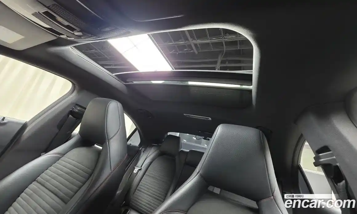 Mercedes-Benz CLA-Class 2018 2.0 Автомат в Москве № 181995, фото 14