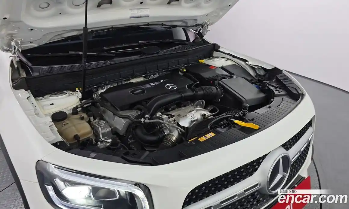 Mercedes-Benz GLB-Class 2021 2.0 Автомат в Москве № 195086, фото 11