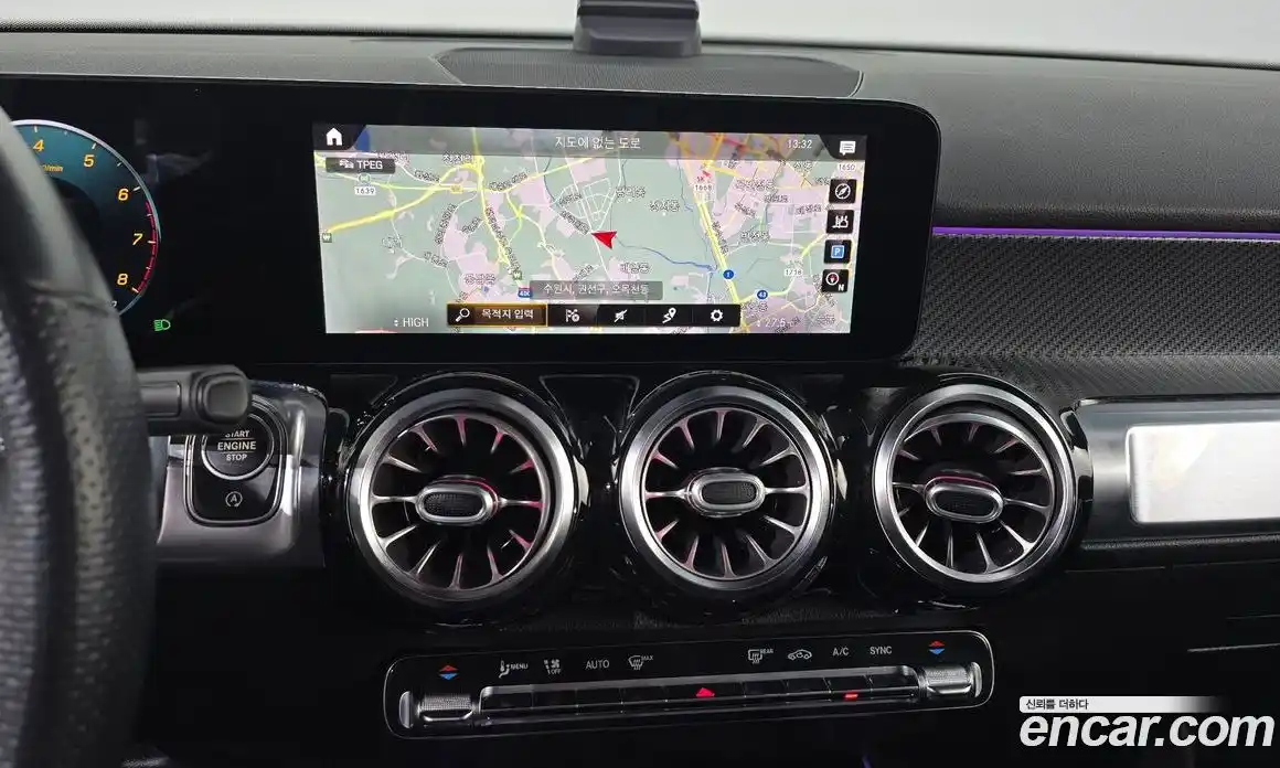 Mercedes-Benz GLB-Class 2021 2.0 Автомат в Москве № 195086, фото 9