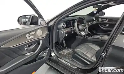 Mercedes-Benz E-Class, 2022