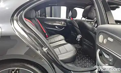 Mercedes-Benz E-Class 2022 3.0 Автомат в Москве № 195244, миниатюра 4