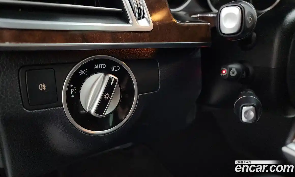 Mercedes-Benz E-Class 2014 2.0 Автомат в Москве № 195495, фото 17