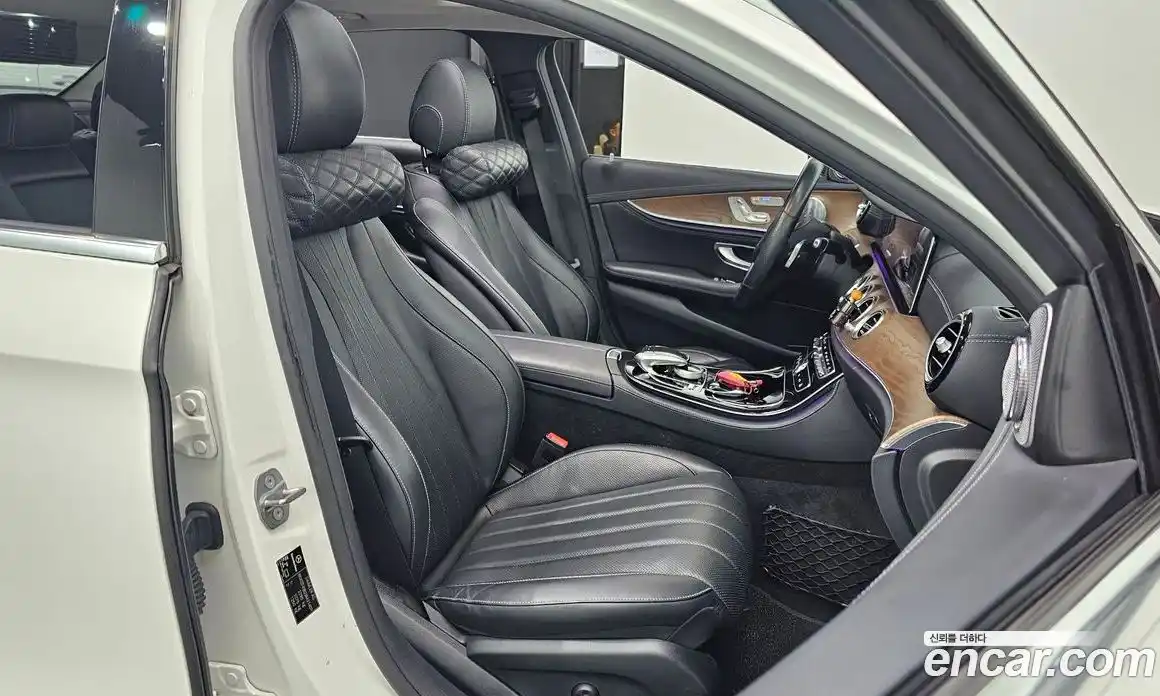 Mercedes-Benz E-Class 2018 2.0 Автомат в Москве № 195553, фото 12