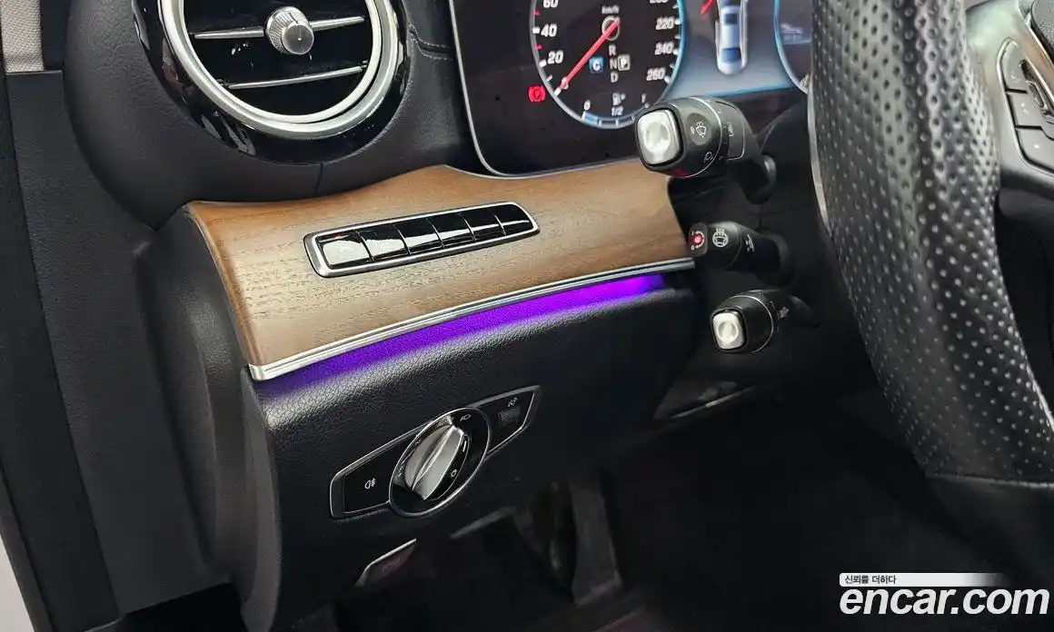 Mercedes-Benz E-Class 2018 2.0 Автомат в Москве № 195553, фото 15