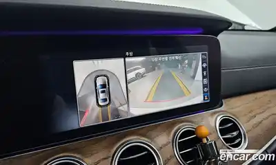 Mercedes-Benz E-Class 2018 2.0 Автомат в Москве № 195553, миниатюра 4