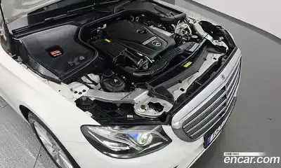 Mercedes-Benz E-Class 2018 2.0 Автомат в Москве № 195553, миниатюра 5