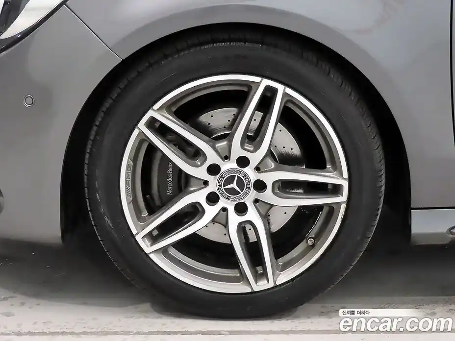 Mercedes-Benz CLA-Class 2018 2.0 Автомат в Москве № 195597, фото 5