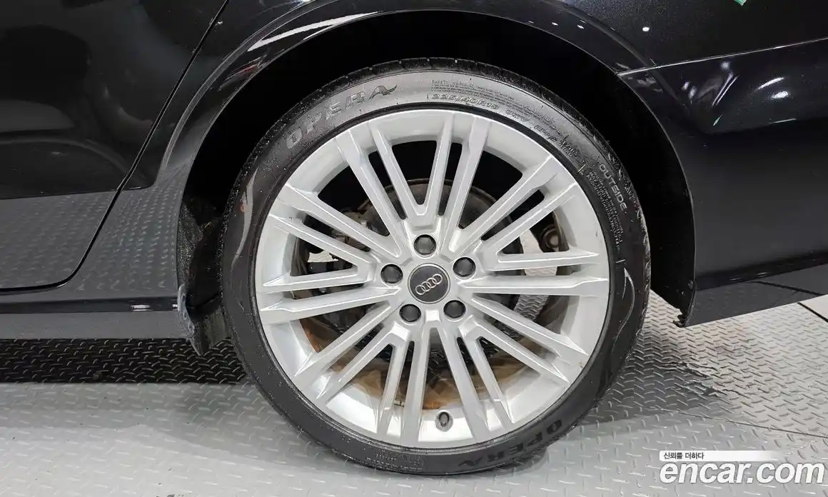 Audi A3 2018 2.0 Автомат в Москве № 196229, фото 16