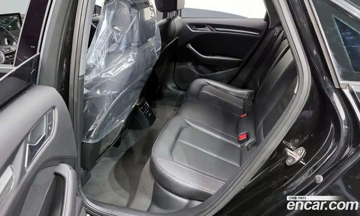 Audi A3 2018 2.0 Автомат в Москве № 196229, фото 6