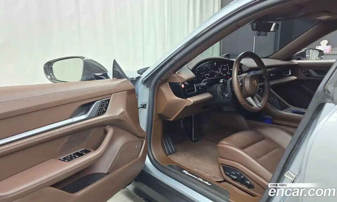 Porsche Taycan 2021 0.1 Автомат в Москве № 197346, фото 11