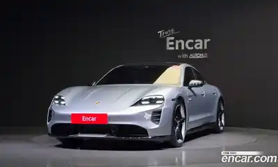 Porsche Taycan 2021 0.1 Автомат в Москве № 197346, миниатюра 3