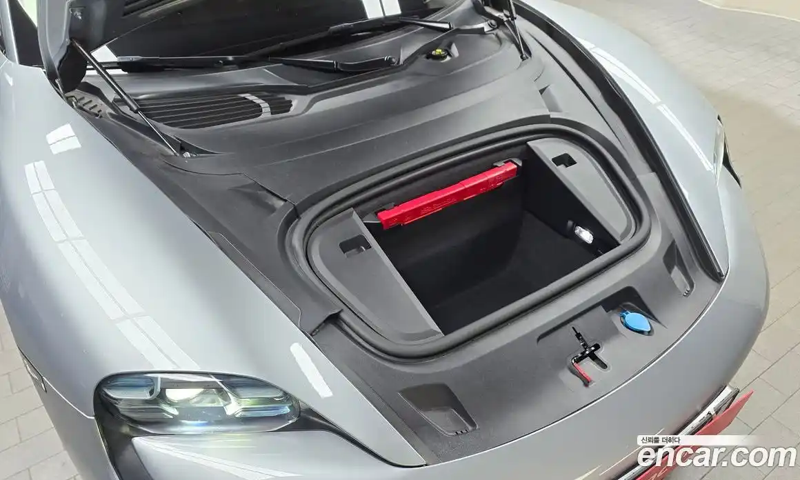 Porsche Taycan 2021 0.1 Автомат в Москве № 197346, фото 6