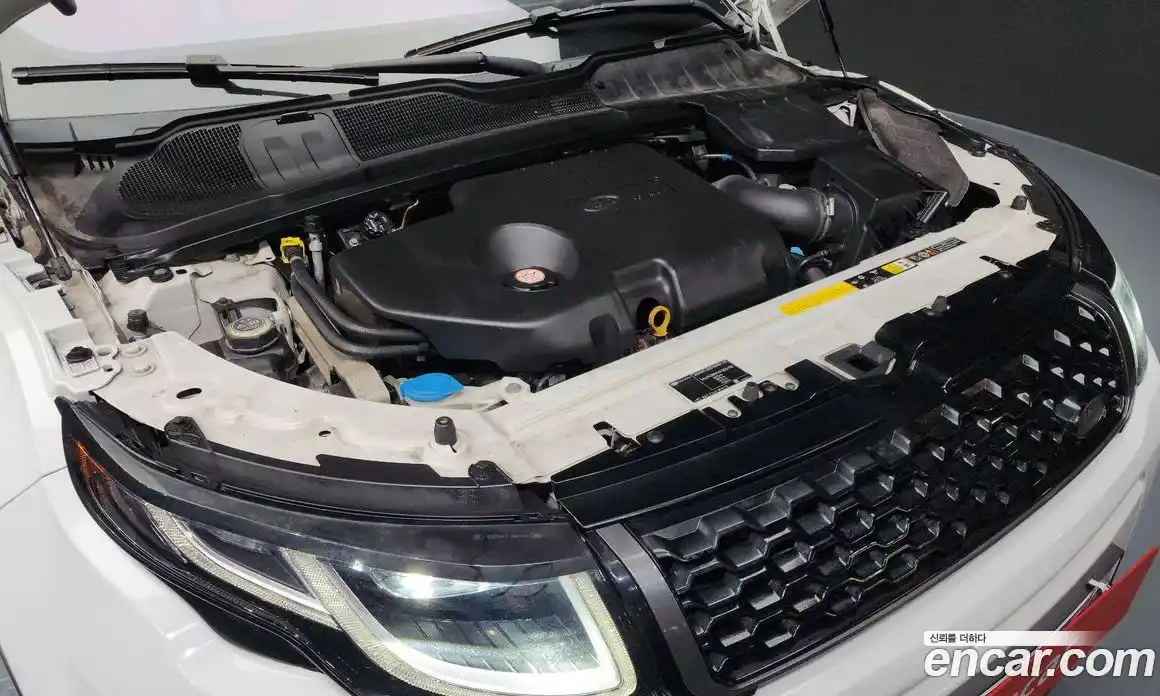 Land Rover Range-Rover Evoque 2017 2.0 Автомат в Москве № 198210, фото 5