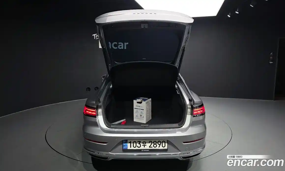 Volkswagen Arteon 2022 2.0 Автомат в Москве № 198982, фото 1