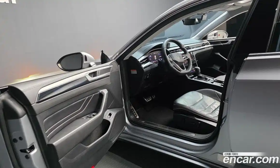 Volkswagen Arteon 2022 2.0 Автомат в Москве № 198982, фото 13