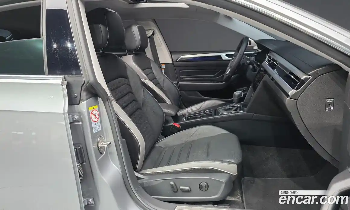 Volkswagen Arteon 2022 2.0 Автомат в Москве № 198982, фото 15