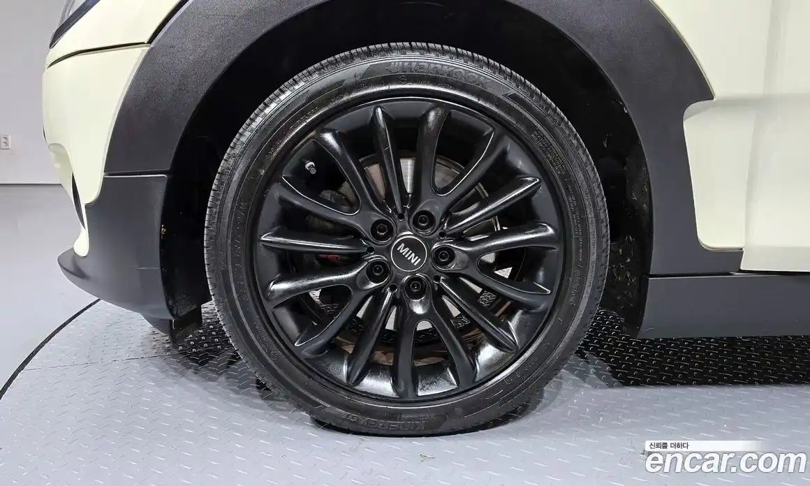 Mini Clubman 2016 1.5 Автомат в Москве № 200976, фото 4