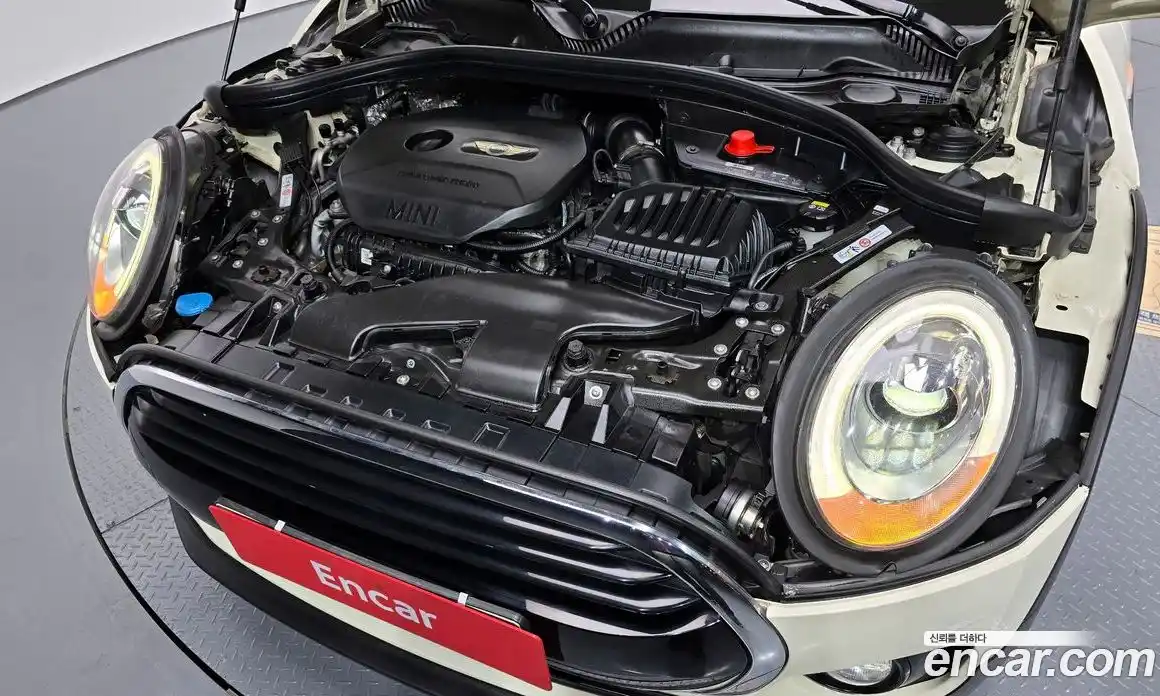 Mini Clubman 2016 1.5 Автомат в Москве № 200976, фото 6