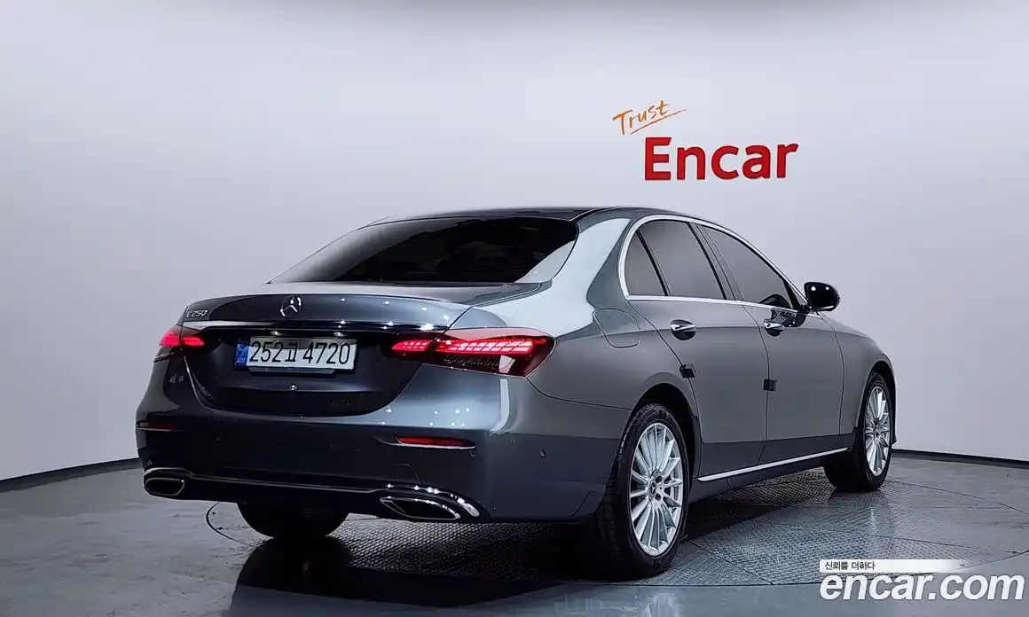 Mercedes-Benz E-Class 2022 2.0 Автомат в Москве № 202709, фото 13