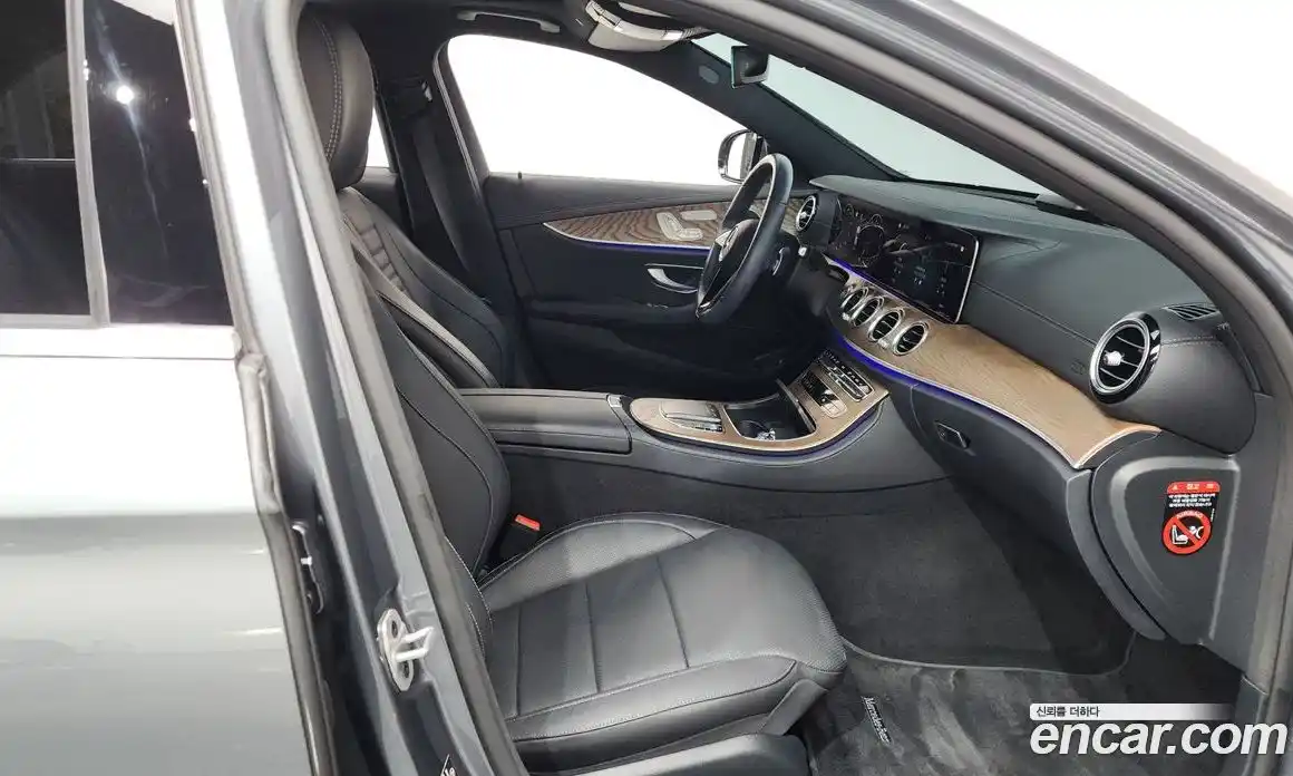 Mercedes-Benz E-Class 2022 2.0 Автомат в Москве № 202709, фото 14