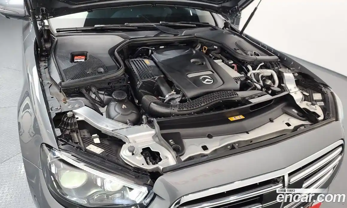 Mercedes-Benz E-Class 2022 2.0 Автомат в Москве № 202709, фото 17