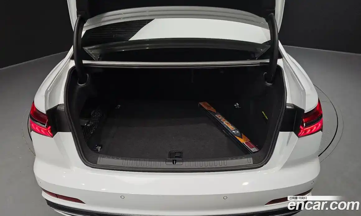 Audi A6 2023 2.0 Автомат в Москве № 204291, фото 7