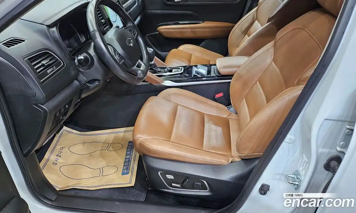 Renault QM6 2023 2.0 Автомат в Москве № 209723, фото 11