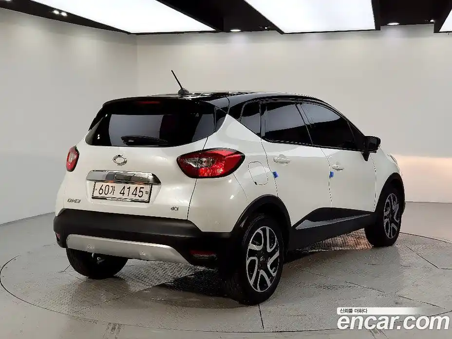 Renault QM3 2017 1.5 Автомат в Москве № 209859, фото 4