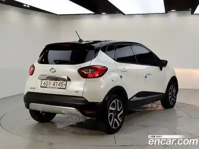 Renault QM3 2017 1.5 Автомат в Москве № 209859, миниатюра 4